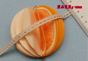 Wholesale 0.9 cm cotton lace trim Christmas gift decoration DIY clothing curtains bedding accessories packing ribbon lace
Wholesale 0.9 cm cotton lace trim Christmas gift decoration DIY clothing curtains bedding accessories packing ribbon lace
