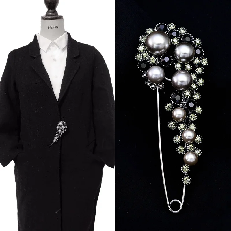 OBN High Quality 10cm Vintage Decorative Extra Large Safety Pins Black Crystal Brooch CollarPins Sweater Suit Brooch Jewelry
OBN High Quality 10cm Vintage Decorative Extra Large Safety Pins Black Crystal Brooch CollarPins Sweater Suit Brooch Jewelry