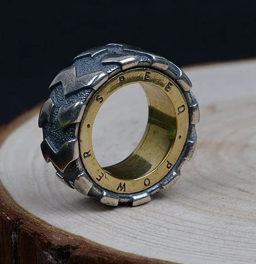 925 Sterling Silver thai Men's tyre speed power ring rings hiphop Jewelry us size 8 A2565
925 Sterling Silver thai Men's tyre speed power ring rings hiphop Jewelry us size 8 A2565