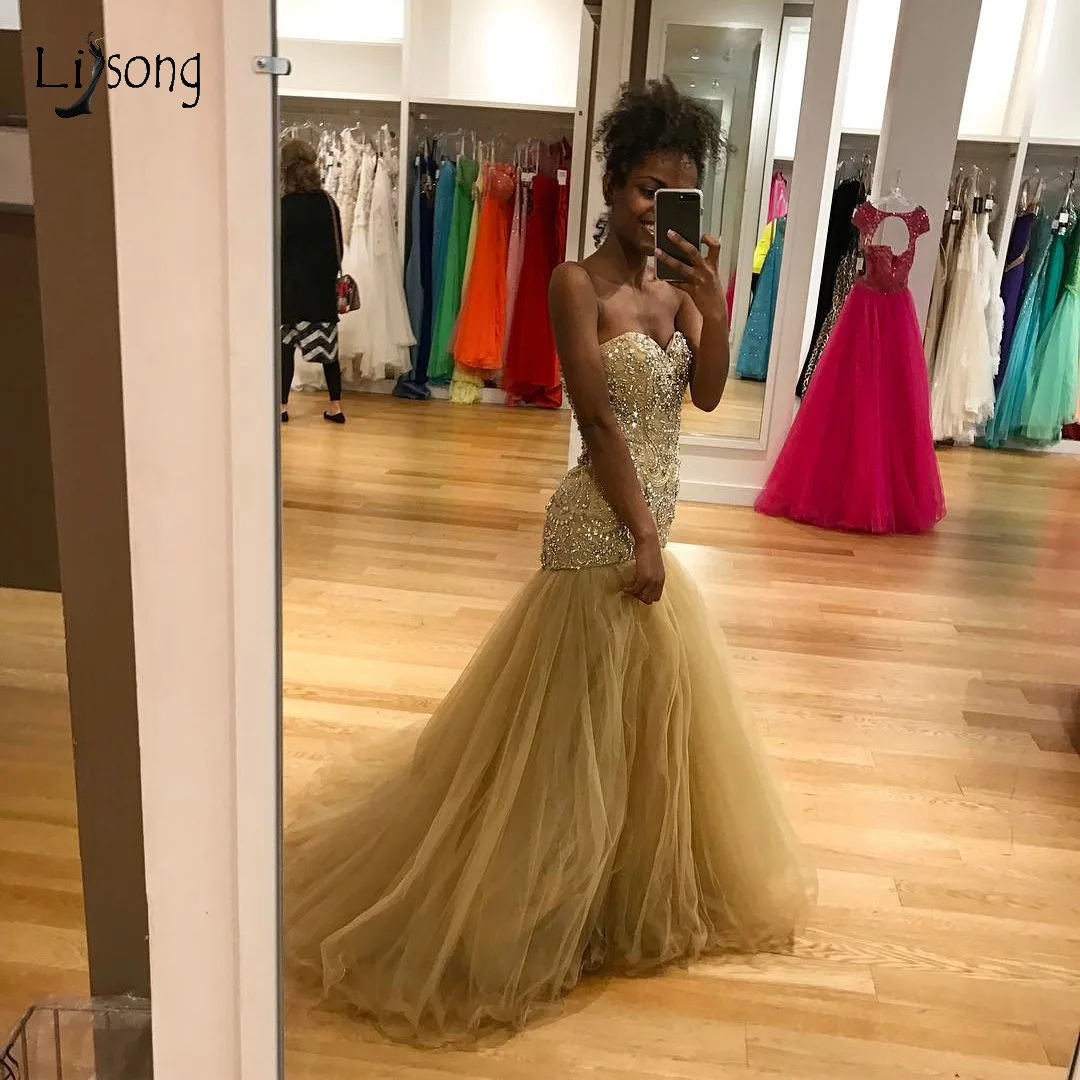 African Gold Beaded Mermaid Evening Dresses 2019 Gonna Fashion Sparkle Luxury Crystal Long Prom Gowns Lace Up
African Gold Beaded Mermaid Evening Dresses 2019 Gonna Fashion Sparkle Luxury Crystal Long Prom Gowns Lace Up