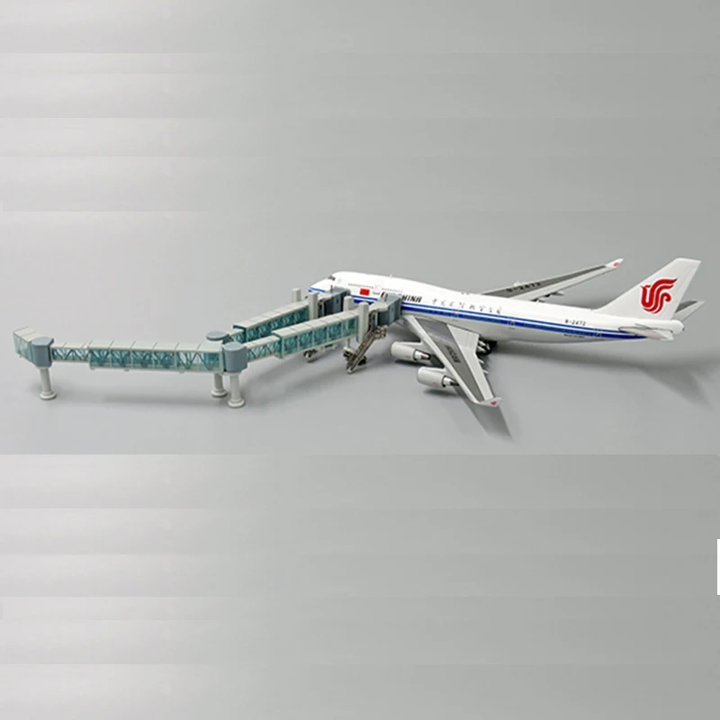 1/400 Aircraft Corridor Bridge Boarding Ladder Model Special Price Die-cast Plastic Household Furnishings Collection
1/400 Aircraft Corridor Bridge Boarding Ladder Model Special Price Die-cast Plastic Household Furnishings Collection