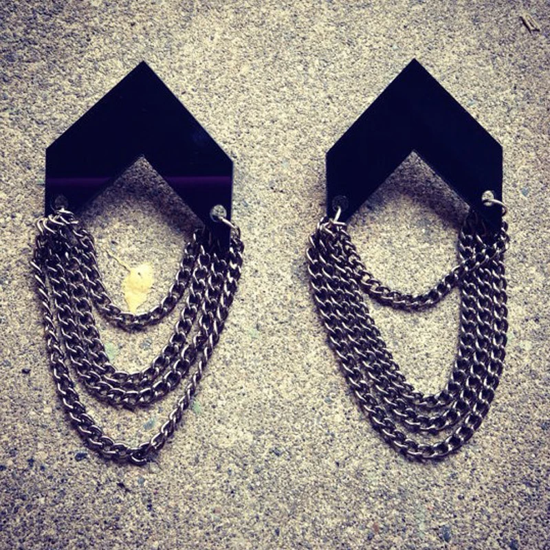 Elegant Fashion Hoping Up Statement Earrings Acrylic Earrings Retro Women Long Chain Drop Earrings Black Chain Tassel Earrings
Elegant Fashion Hoping Up Statement Earrings Acrylic Earrings Retro Women Long Chain Drop Earrings Black Chain Tassel Earrings