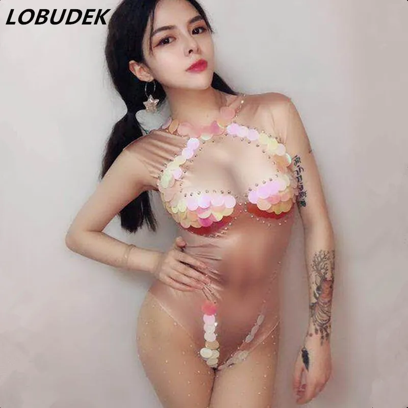 Gold Pink Sequins Nude Bodysuit Sexy Stretch Jumpsuit Nightclub DJ Women Singer Costume Bar Teams Party Pole Dancing Stage Wears
Gold Pink Sequins Nude Bodysuit Sexy Stretch Jumpsuit Nightclub DJ Women Singer Costume Bar Teams Party Pole Dancing Stage Wears