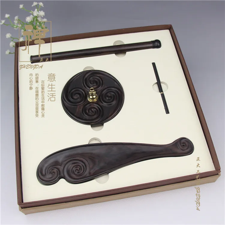 Purple sandalwood incense incense disc Zhengda line of high-end solid wood incense box wood Ziqi Dongsheng incense
Purple sandalwood incense incense disc Zhengda line of high-end solid wood incense box wood Ziqi Dongsheng incense