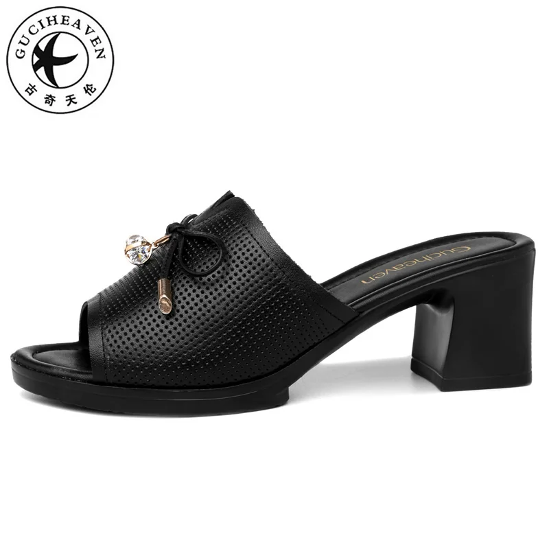 2019 New Summer Black Beige Square Heel Women Sandals Leisure Comfortable Lady Slippers With Butterfly-knot Decoration Peep Toe
2019 New Summer Black Beige Square Heel Women Sandals Leisure Comfortable Lady Slippers With Butterfly-knot Decoration Peep Toe