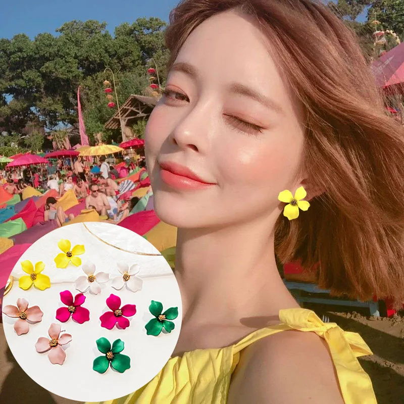LNRRABC HOT 2018 Elegant Sweet New Korean Spray Big Yellow Flower Earrings For Women Girls Gift Fashion Jewelry
LNRRABC HOT 2018 Elegant Sweet New Korean Spray Big Yellow Flower Earrings For Women Girls Gift Fashion Jewelry