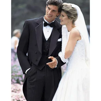 2020 Gentlaman Style mens Suits Black Tailcoat Groom Tuxedos Notch Lapel Groomsmen Men Wedding suit (Jacket+Pants+Bow Tie+V
2020 Gentlaman Style mens Suits Black Tailcoat Groom Tuxedos Notch Lapel Groomsmen Men Wedding suit (Jacket+Pants+Bow Tie+V