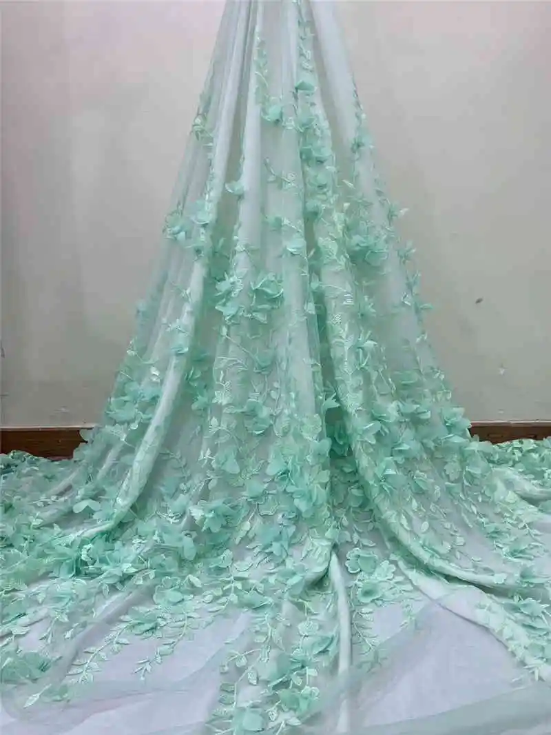 Latest Nigerian Tulle With 3D Applique 2019 French Lace Fabric Embroidery Sequins African Lace Fabric For Wedding Dress NX704z
Latest Nigerian Tulle With 3D Applique 2019 French Lace Fabric Embroidery Sequins African Lace Fabric For Wedding Dress NX704z