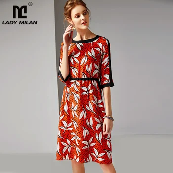 2019 100% Pure Silk Women's Runway Dresse O Neck 3/4 Sleeves Lace Up Printed Fashion Casual Summer Dresses
2019 100% Pure Silk Women's Runway Dresse O Neck 3/4 Sleeves Lace Up Printed Fashion Casual Summer Dresses