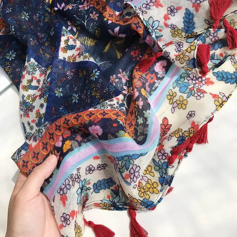2019 Women Brand Fashion Aztec Floral Tassel Viscose Shawl Scarf Print Soft Wrap Pashminas Sjaal Muslim Hijab Snood 180*90Cm
2019 Women Brand Fashion Aztec Floral Tassel Viscose Shawl Scarf Print Soft Wrap Pashminas Sjaal Muslim Hijab Snood 180*90Cm