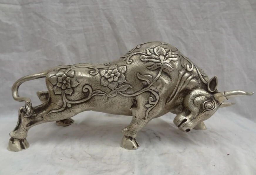 S4273 16" Folk Chinese Silver Zodiac Animals Wealth Flower Fighting Bull Ox Statue D0318
S4273 16" Folk Chinese Silver Zodiac Animals Wealth Flower Fighting Bull Ox Statue D0318