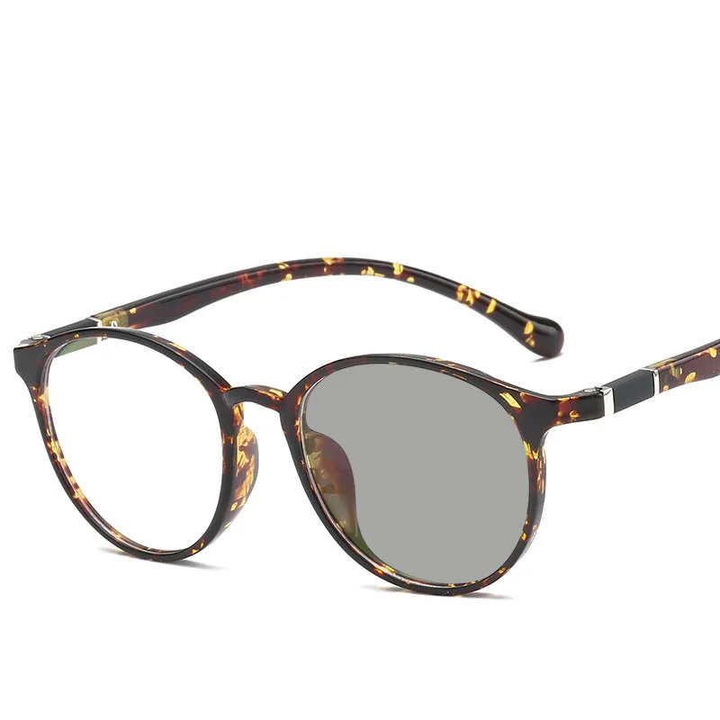 Retro Round cat Color Sun Photochromic Finished Myopia Eyeglasses Frame Men Women with color lens Sun glasses Myopia Eyewear FML
Retro Round cat Color Sun Photochromic Finished Myopia Eyeglasses Frame Men Women with color lens Sun glasses Myopia Eyewear FML