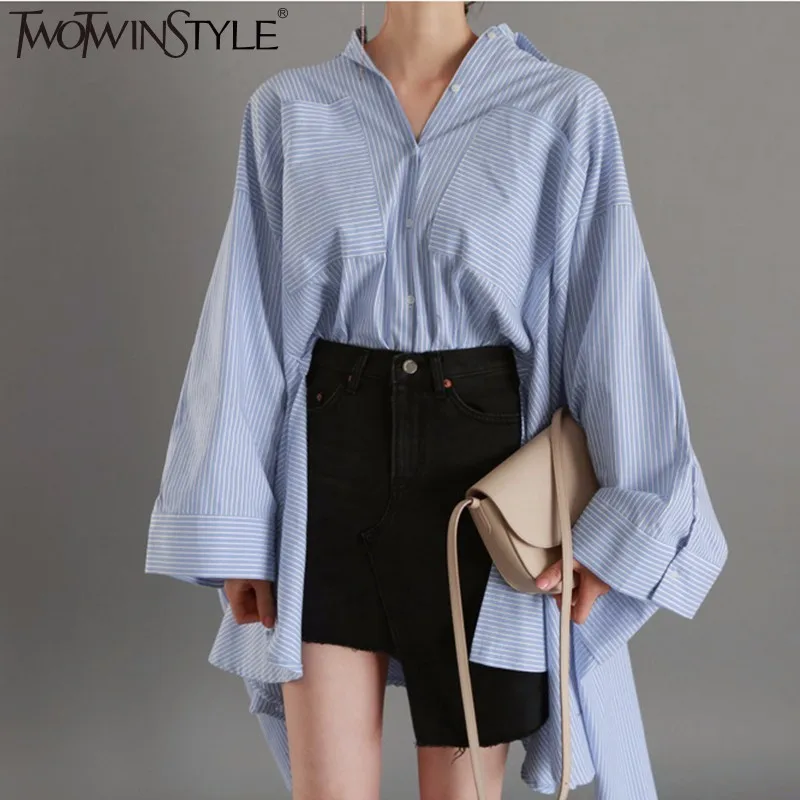 TWOTWINSTYLE Plus Size Ruffles Pleated Women's Blouses Shirts Autumn Batwing Sleeve Big Pockets Shirt Feminine Blouse Clothes
TWOTWINSTYLE Plus Size Ruffles Pleated Women's Blouses Shirts Autumn Batwing Sleeve Big Pockets Shirt Feminine Blouse Clothes