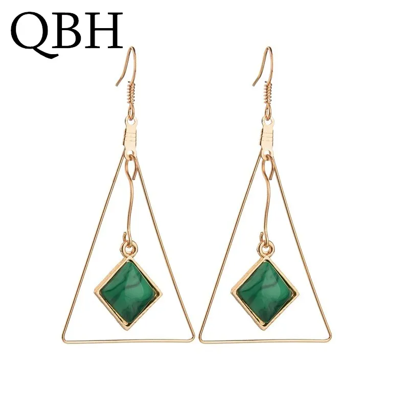 EK223 HOT Hyperbole Brincos Big Triangle Drop Earrings for Women Green Marble Stone Dangle Earing Jewelry Pendientes oorbellen
EK223 HOT Hyperbole Brincos Big Triangle Drop Earrings for Women Green Marble Stone Dangle Earing Jewelry Pendientes oorbellen