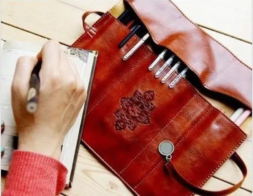 1PC PU Leather Retro Cosmetic Bag Makeup Portable Storage Bag Travel Toiletry Pocket Bag Dresser Organizer Pouch
1PC PU Leather Retro Cosmetic Bag Makeup Portable Storage Bag Travel Toiletry Pocket Bag Dresser Organizer Pouch