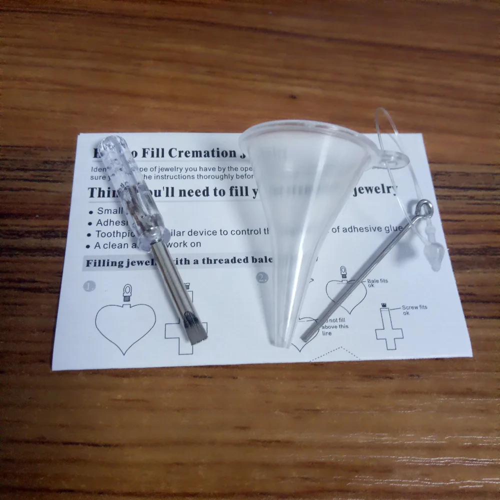 LKJ001 Cremation Jewelry Accessories Kit Including Instruction, Funnel and Screwdriver
LKJ001 Cremation Jewelry Accessories Kit Including Instruction, Funnel and Screwdriver