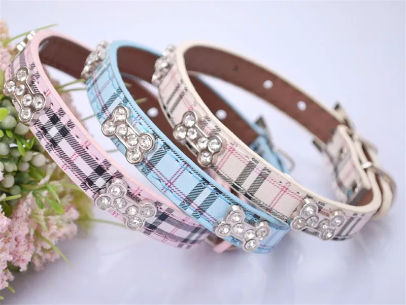 New Arrival dog collar pet Leather dog collars with rhinestones bone coleira para cachorro 3 Size dog leash
New Arrival dog collar pet Leather dog collars with rhinestones bone coleira para cachorro 3 Size dog leash