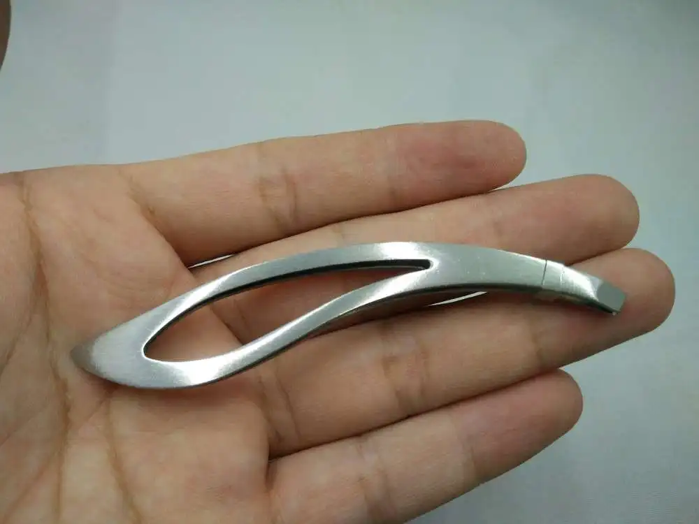 Health And Safety Stainless Steel Eyebrows Tweezer Folder Xiumei Dao Eyebrow Clip Oblique Mouth Clamp Pliers Plucking Tweezers
Health And Safety Stainless Steel Eyebrows Tweezer Folder Xiumei Dao Eyebrow Clip Oblique Mouth Clamp Pliers Plucking Tweezers