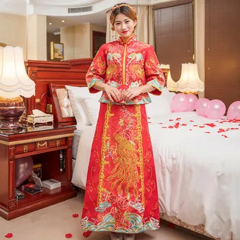 High Quality Women Wedding Suit Exquisite Suzhou Embroidery Cheongsam Traditional Chinese Women Wedding Qipao Hanfu Clothing
High Quality Women Wedding Suit Exquisite Suzhou Embroidery Cheongsam Traditional Chinese Women Wedding Qipao Hanfu Clothing