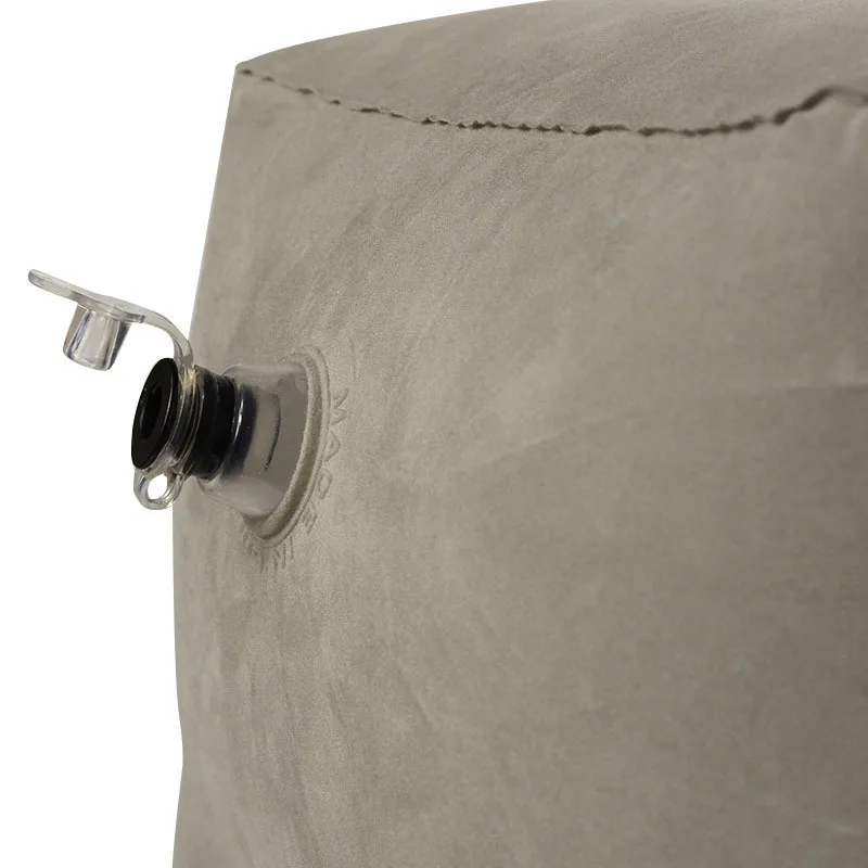 XC USHIO 3 Layers Inflatable Travel Foot Rest Pillow With Dust Cover 385g Airplane Train Car Footrest Cushion With Storage Bag (42)