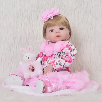 Blond girl Bebes reborn full body silicone reborn baby dolls lifelike child birthday gift bebe bonecas reborn corpo de silicone
Blond girl Bebes reborn full body silicone reborn baby dolls lifelike child birthday gift bebe bonecas reborn corpo de silicone