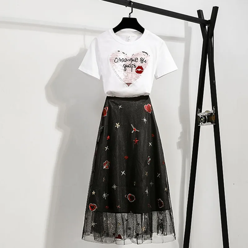 New Black Mesh Sequined Embroidery Skirt Suit Women Summer New Fashion Love Hear Sequined Tshirt + Mesh Skirt Two Piece Sets
New Black Mesh Sequined Embroidery Skirt Suit Women Summer New Fashion Love Hear Sequined Tshirt + Mesh Skirt Two Piece Sets