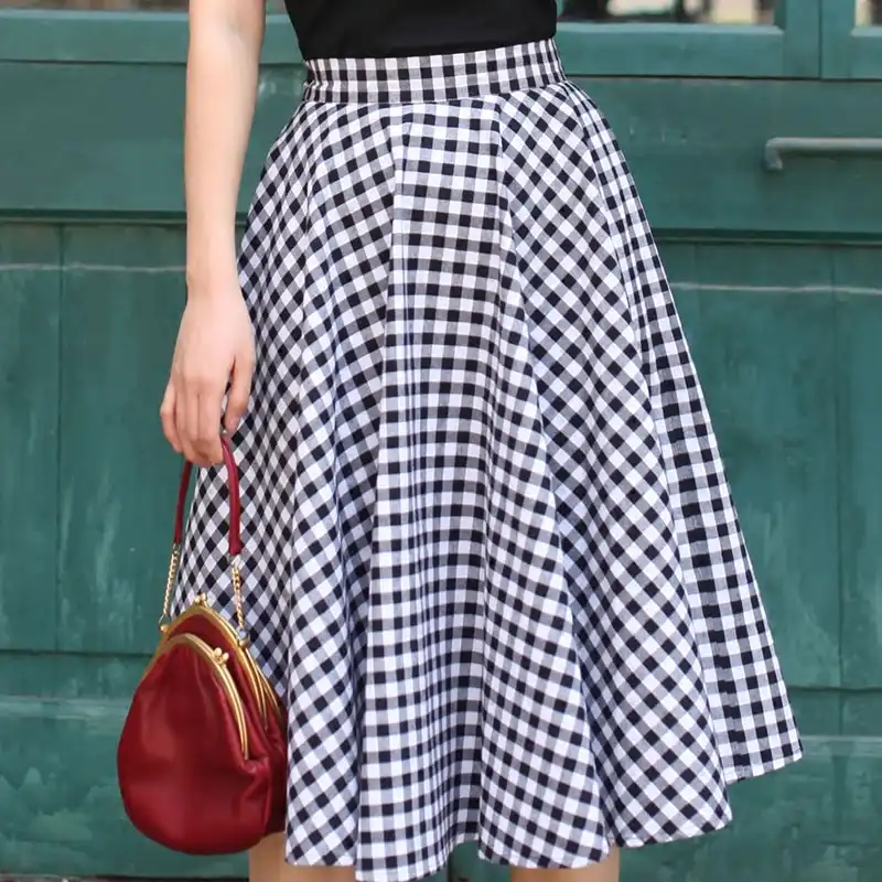black midi circle skirt
