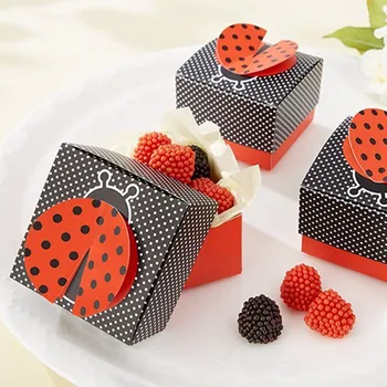 100PCS/LOT Baby Shower Favor "Cute as a Bug" 3-D Wing Ladybug Baby Shower favors,Birthday Party Boxes wedding box
100PCS/LOT Baby Shower Favor "Cute as a Bug" 3-D Wing Ladybug Baby Shower favors,Birthday Party Boxes wedding box