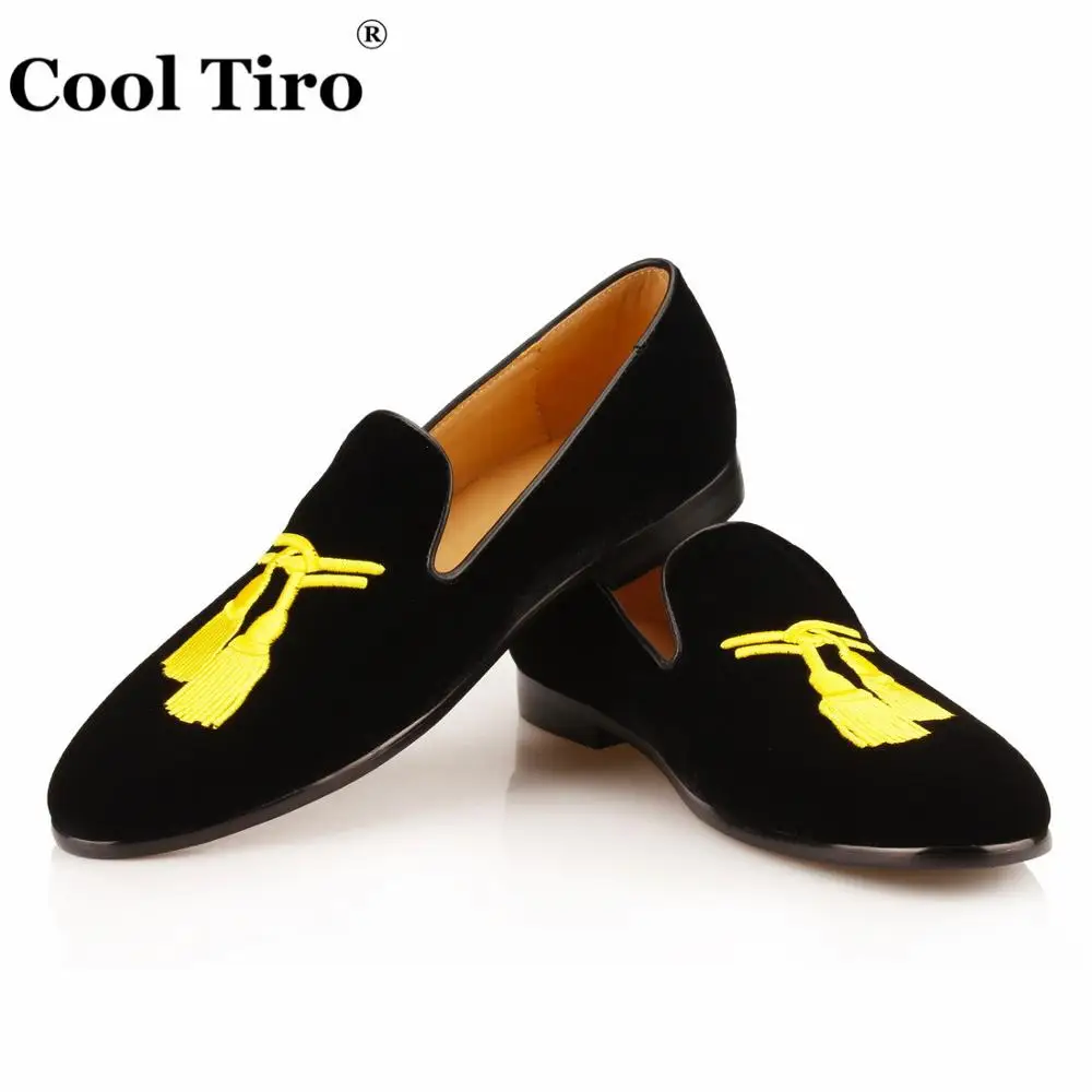 Men velvet slippers Loafers Embroidered (6)