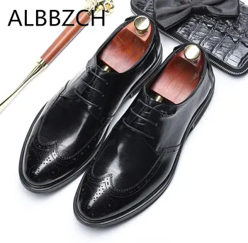New brogue men shoes wedding dress shoes mens oxford carving wing tip designer business leiusre party office career work shoes
New brogue men shoes wedding dress shoes mens oxford carving wing tip designer business leiusre party office career work shoes