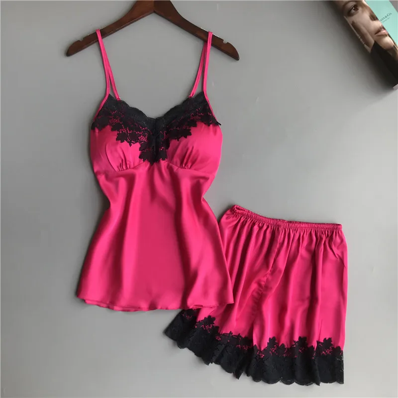 Summer New Ice Silk Sexy Lace Women Pajamas V-Neck With Removeable Pad Female Pajama Set
Summer New Ice Silk Sexy Lace Women Pajamas V-Neck With Removeable Pad Female Pajama Set
