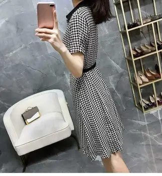 2020 summer new simple temperament printed short-sleeved dress
2020 summer new simple temperament printed short-sleeved dress