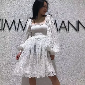New Beautiful 2019 Early Spring Holiday Series Heavy Work Hollow Embroidery Shoulder Retro Palace Lantern Sleeve Dresses
New Beautiful 2019 Early Spring Holiday Series Heavy Work Hollow Embroidery Shoulder Retro Palace Lantern Sleeve Dresses