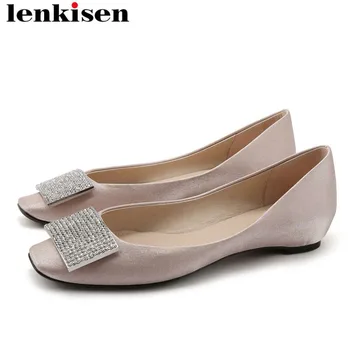 2019 new fashion ballet shoes concise style slip on classic square toe satin genuine leather low heels glitter crystal pumps L10
2019 new fashion ballet shoes concise style slip on classic square toe satin genuine leather low heels glitter crystal pumps L10