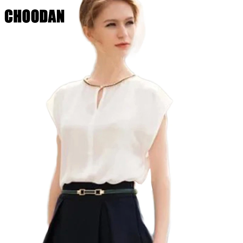 Sleeveless Shirt Women Tops Summer 2018 New Fashion Sleeveless Elegant Pearl Beading O-neck Blouse White/Black Womens Clothing 
Sleeveless Shirt Women Tops Summer 2018 New Fashion Sleeveless Elegant Pearl Beading O-neck Blouse White/Black Womens Clothing