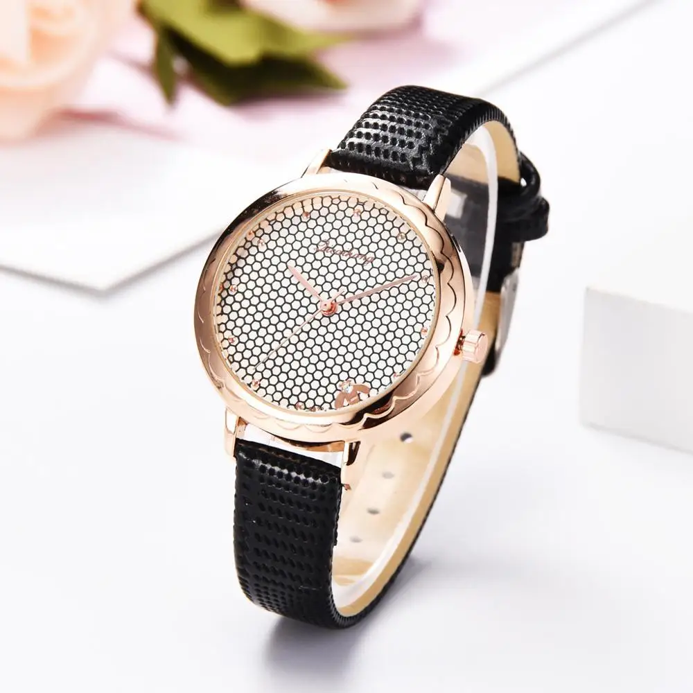 New Fashion Simple Rose Gold Case Women Watch Leather Band Honeycomb Design Dial Quartz Ladies Watches relogio feminino A10
New Fashion Simple Rose Gold Case Women Watch Leather Band Honeycomb Design Dial Quartz Ladies Watches relogio feminino A10