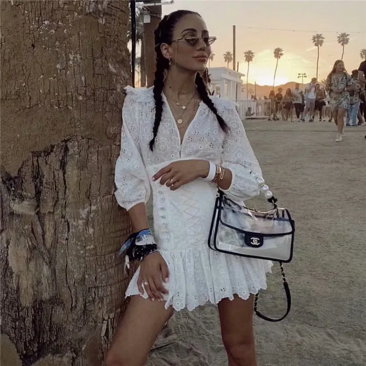Women's 2019 Summer New White Cotton Hollow Embroidery V-neck Puff Sleeve Slim Fit Lacing Mini Dress
Women's 2019 Summer New White Cotton Hollow Embroidery V-neck Puff Sleeve Slim Fit Lacing Mini Dress