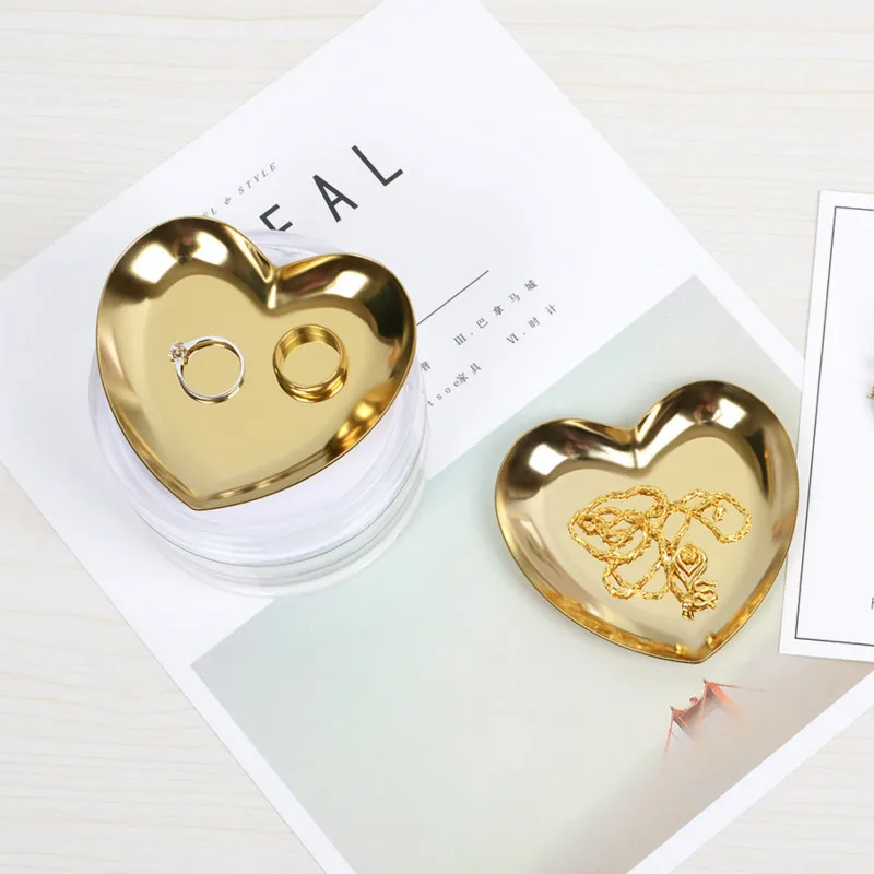 Stainless Steel Heart-shaped Jewelry Storage Tray Continental Color Titanium Metal Dessert Dish Fruit Plate Decoration Ornaments
Stainless Steel Heart-shaped Jewelry Storage Tray Continental Color Titanium Metal Dessert Dish Fruit Plate Decoration Ornaments