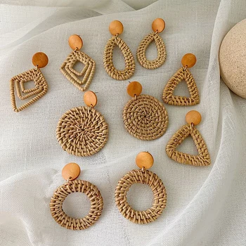 2019 New Korea Handmade Wooden Straw Woven Rattan Vine Braid Geometric Large Circle Square Long Drop Earrings For Women Girl
2019 New Korea Handmade Wooden Straw Woven Rattan Vine Braid Geometric Large Circle Square Long Drop Earrings For Women Girl