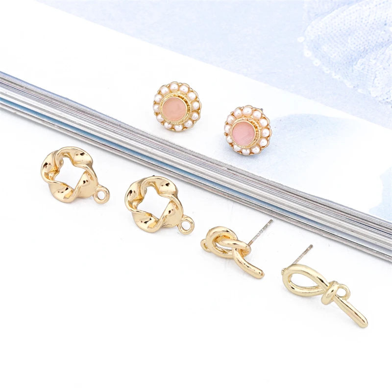 6pcs Gold Color Hollow Distortion Earrings Stud Findings Women With One Holetrendy Charm Earring Dangle Jewelry Accessory C368
6pcs Gold Color Hollow Distortion Earrings Stud Findings Women With One Holetrendy Charm Earring Dangle Jewelry Accessory C368