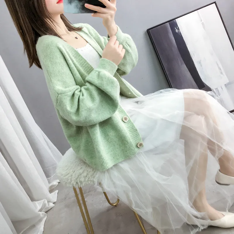 2019 Autumn And Winter Korean Women Loose Cardigan Coat Sweater Jacket Fashion loose Casual Short paragraph Cardigan Sweater
2019 Autumn And Winter Korean Women Loose Cardigan Coat Sweater Jacket Fashion loose Casual Short paragraph Cardigan Sweater