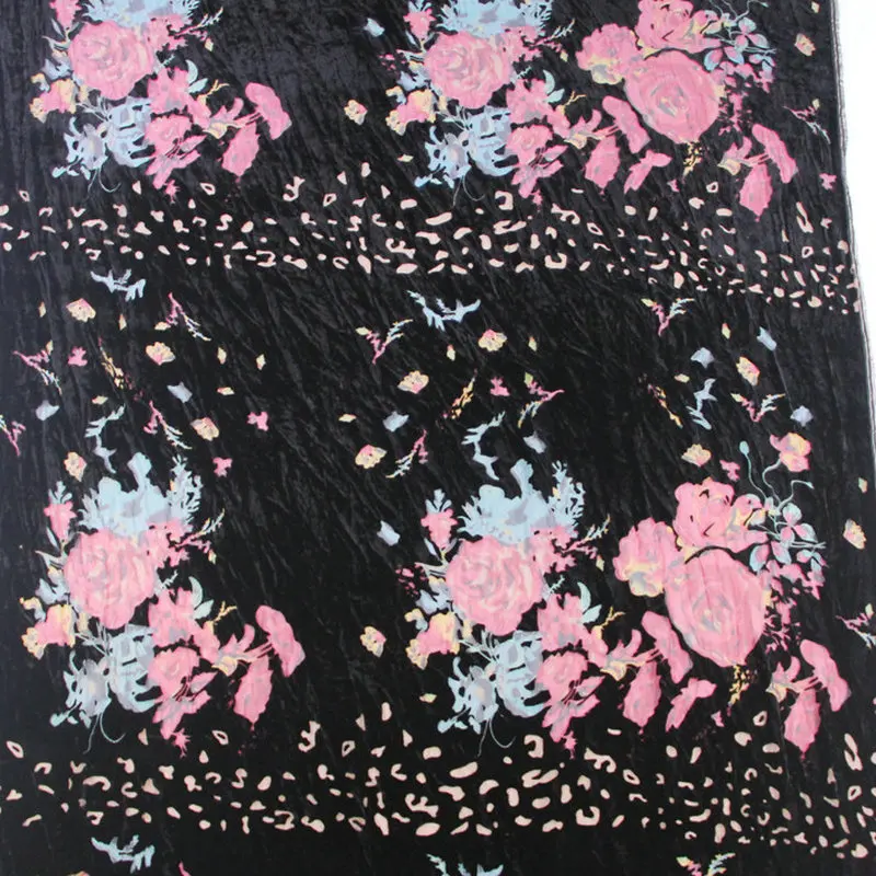 Фото Шелковая бархатная шелковая ткань с цветочным принтом | Дом и сад