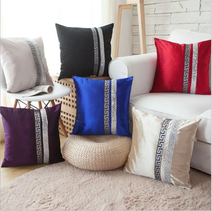Luxurious Velour with Sequin Pillow Cover Embroidery Cushion Cover Shining Home Decor Pillow Case Decorative Throw Pillows
Luxurious Velour with Sequin Pillow Cover Embroidery Cushion Cover Shining Home Decor Pillow Case Decorative Throw Pillows