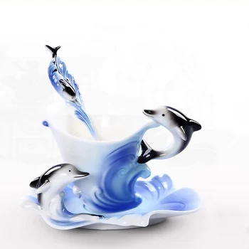 1 Set Colorful Ceramics Dolphins Shape Enamel Coffee Mugs Tea Cups with Saucer Spoon Sets procelain Creative Gifts Bar Drinkware
1 Set Colorful Ceramics Dolphins Shape Enamel Coffee Mugs Tea Cups with Saucer Spoon Sets procelain Creative Gifts Bar Drinkware