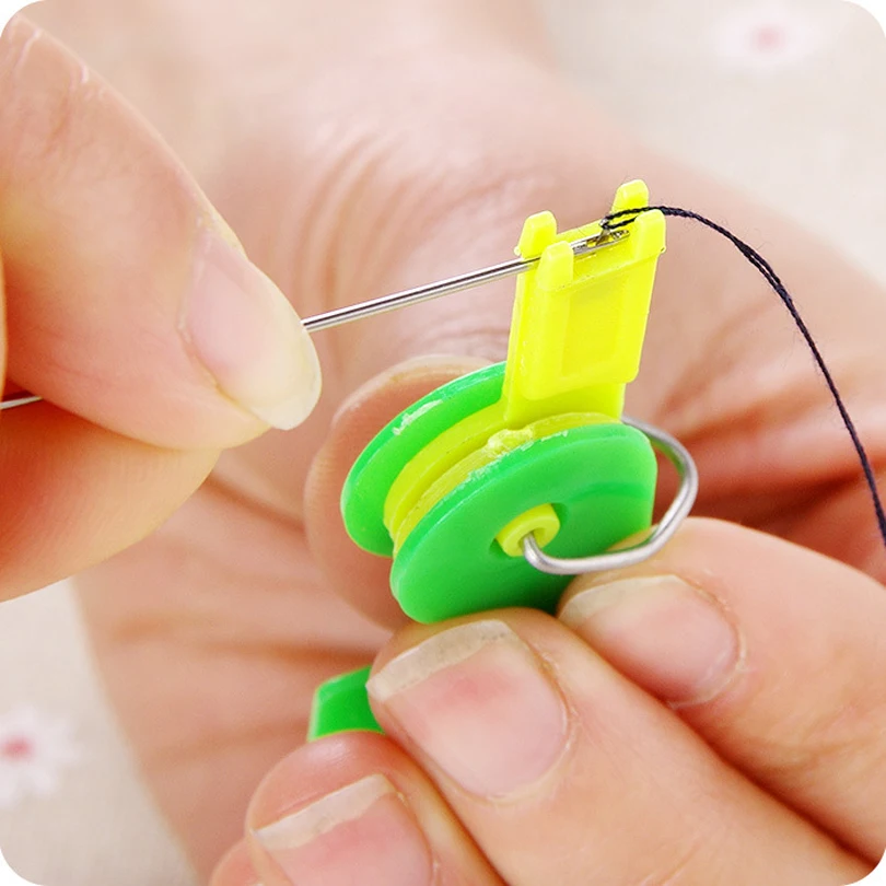 2Pcs Automatic Threader Tailors supplies Ring Thimble DIY Sewing Household Sew DIY Tools Quilting Feedthru Fittings
2Pcs Automatic Threader Tailors supplies Ring Thimble DIY Sewing Household Sew DIY Tools Quilting Feedthru Fittings