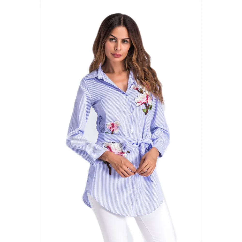 Фото Осенняя Женская Длинная блузка с вышивкой синяя и белая рубашка - купить