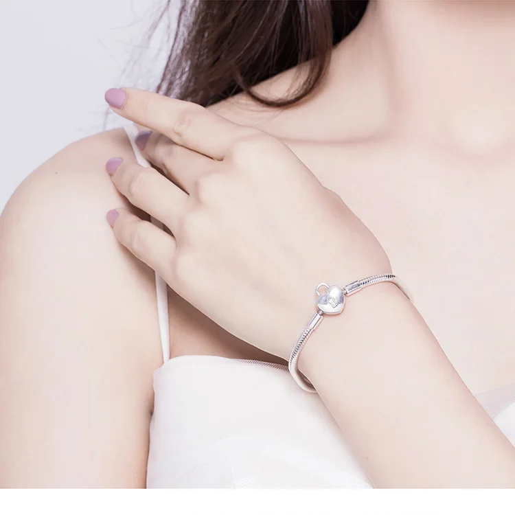bracelet charm cadenas scintillant tendance glamour