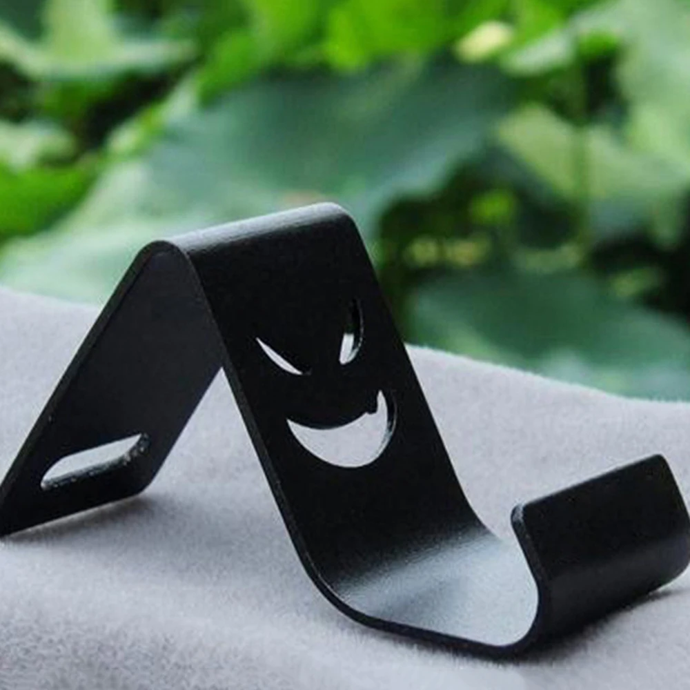 1PC Mini Smile Metal Cell Phone Holder Universal Phone Stander Random Color Desk Desktop Stand Phone Tablet Holder Portable
1PC Mini Smile Metal Cell Phone Holder Universal Phone Stander Random Color Desk Desktop Stand Phone Tablet Holder Portable