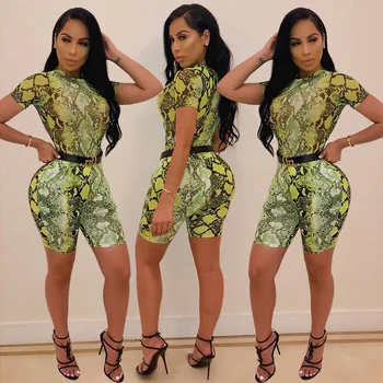 Fashion Print O Neck Short Sleeve Top With Shorts Sport Suits Women Two Pieces Casual Sport Set
Fashion Print O Neck Short Sleeve Top With Shorts Sport Suits Women Two Pieces Casual Sport Set