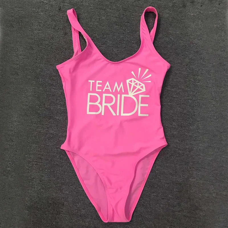 Bachelor Party One Piece Swimsuit TEAM BRIDE Diamond Print Swimwear Women High Cut Bathing Suit Backless badpak Bathing Suit Red
Bachelor Party One Piece Swimsuit TEAM BRIDE Diamond Print Swimwear Women High Cut Bathing Suit Backless badpak Bathing Suit Red